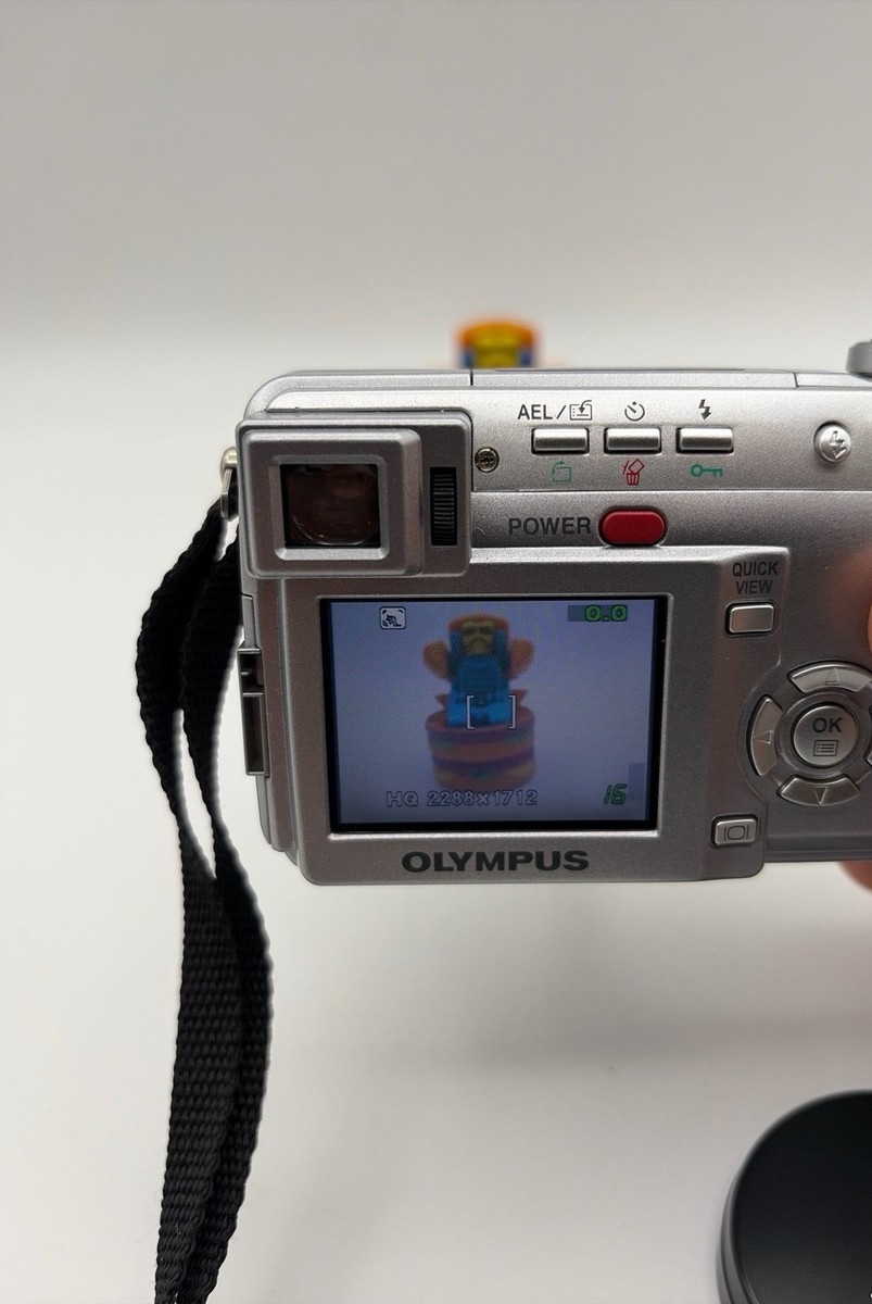 Olympus CAMEDIA C-765 Ultra Zoom 4.0MP Digital Camera Silver 16MP