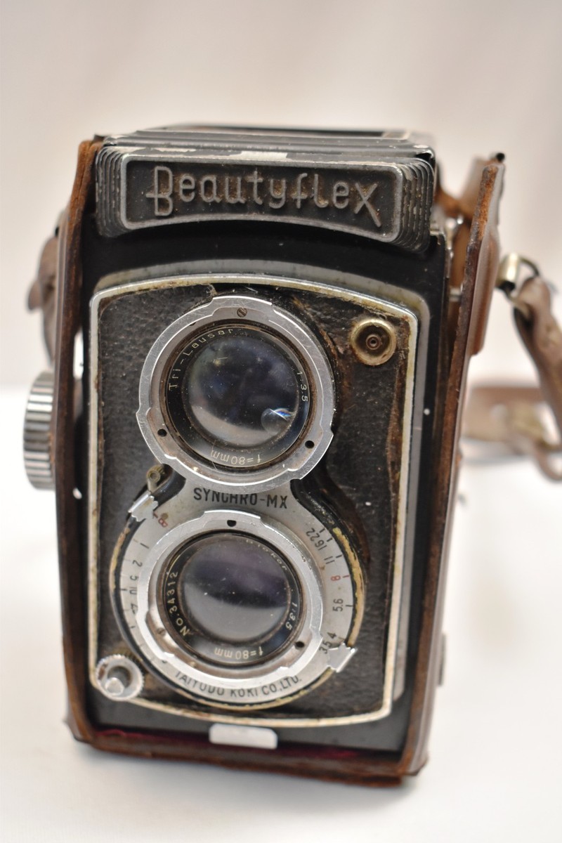 Vintage Beautyflex TLR Camera Japan with Leather Case Synchro-MX