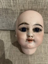 JOLIE TÊTE DE POUPÉE