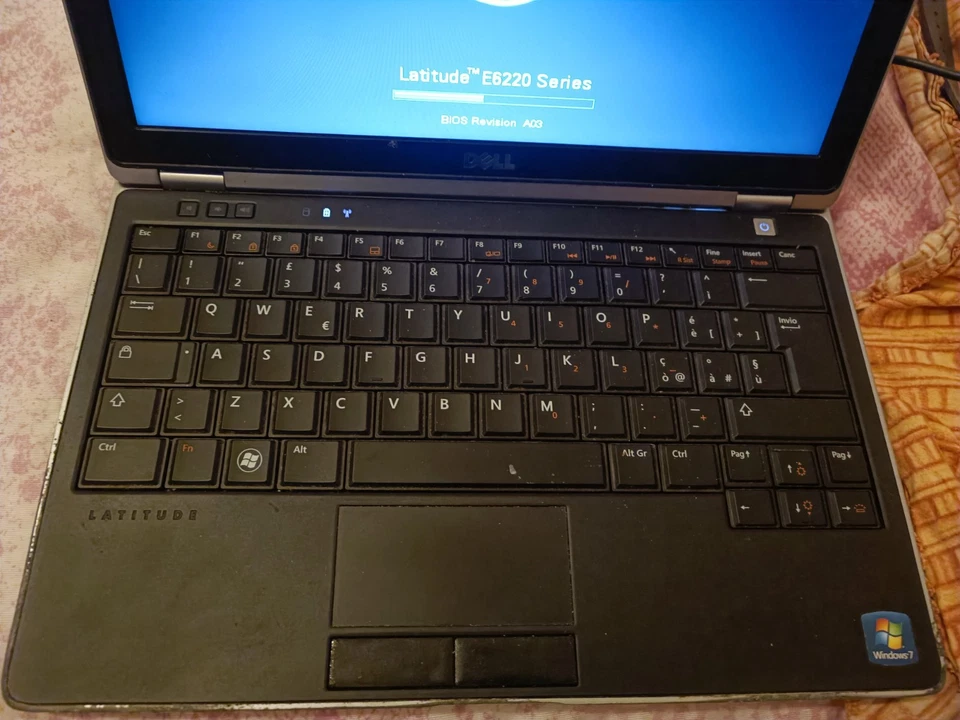 Notebook dell LATITUDE E6200 i7 2.70Ghz Tastiera Retroilluminata - Immagine 4 di 4