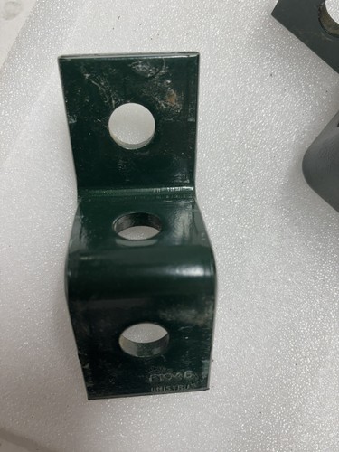 Unistrut P1045 Green 3-Hole Z Shape Bracket (Lot of 10) - Picture 3 of 4
