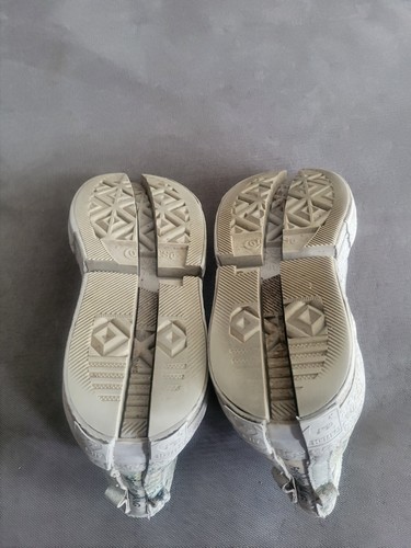 Women's Converse x Fen Chen Wang - Chuck 70 2-in-1 Hi - US Size 8 - Picture 6 of 8