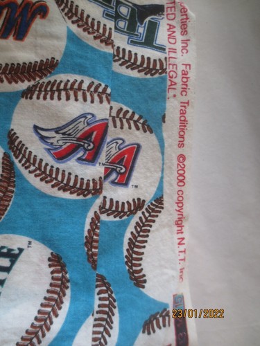 33" x 56" wide Vintage Cotton Fabric Baseballs All Over Fabric Traditions 2000 - Picture 3 of 3