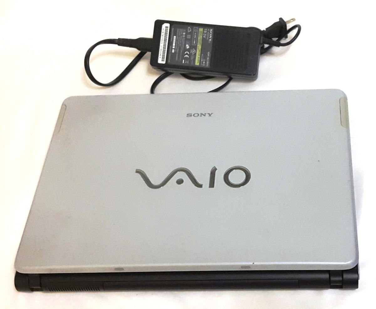 Sony Vaio PCG-7A2L laptop w power cord PARTS | eBay