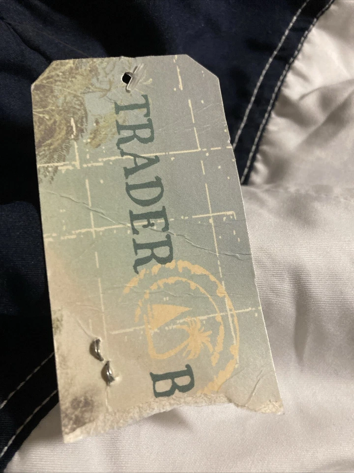 TRADER BAY SWIM TRUNKS/SHORTS SIZE LARGE RED WHITE BLUE WITH POCKETS - Image 4 of 4