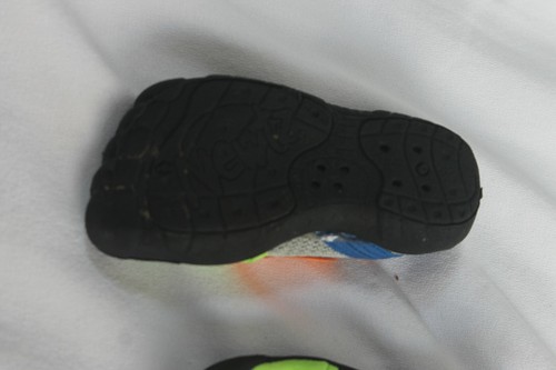 Newtz BABY Toddler SZ 5/6 Water Shoes UPF 50+ - Bild 2 von 3