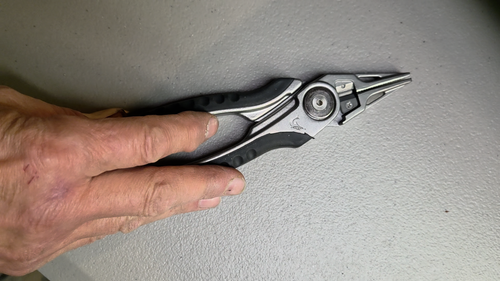 Donnmar CP900 Stainless 7 3/8" Fishing Pliers, Leather Holster & Lanyard, New - 第 1 支影片，共 1 支