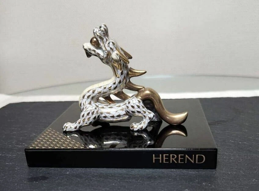 Lot de 12 figurines Zodiac Herend avec accents dorés édition limitée - Photo 3/4