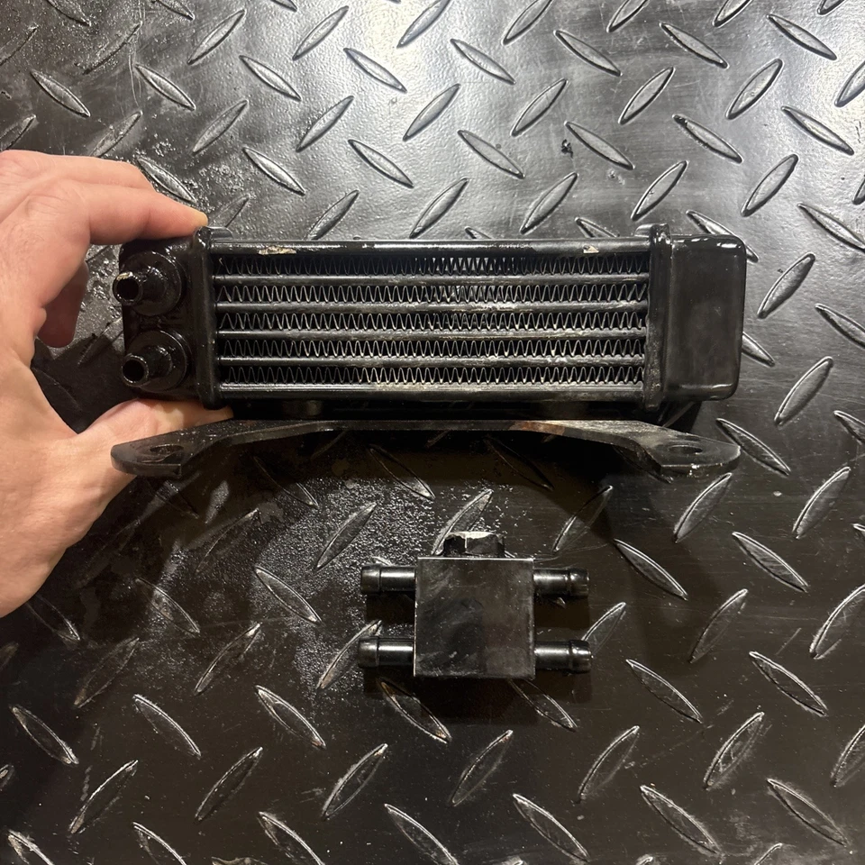 Harley Touring FXR Jagg Oil Cooler With Thermostat 5 Row Low Mount 1984-2008 - Image 3 of 4