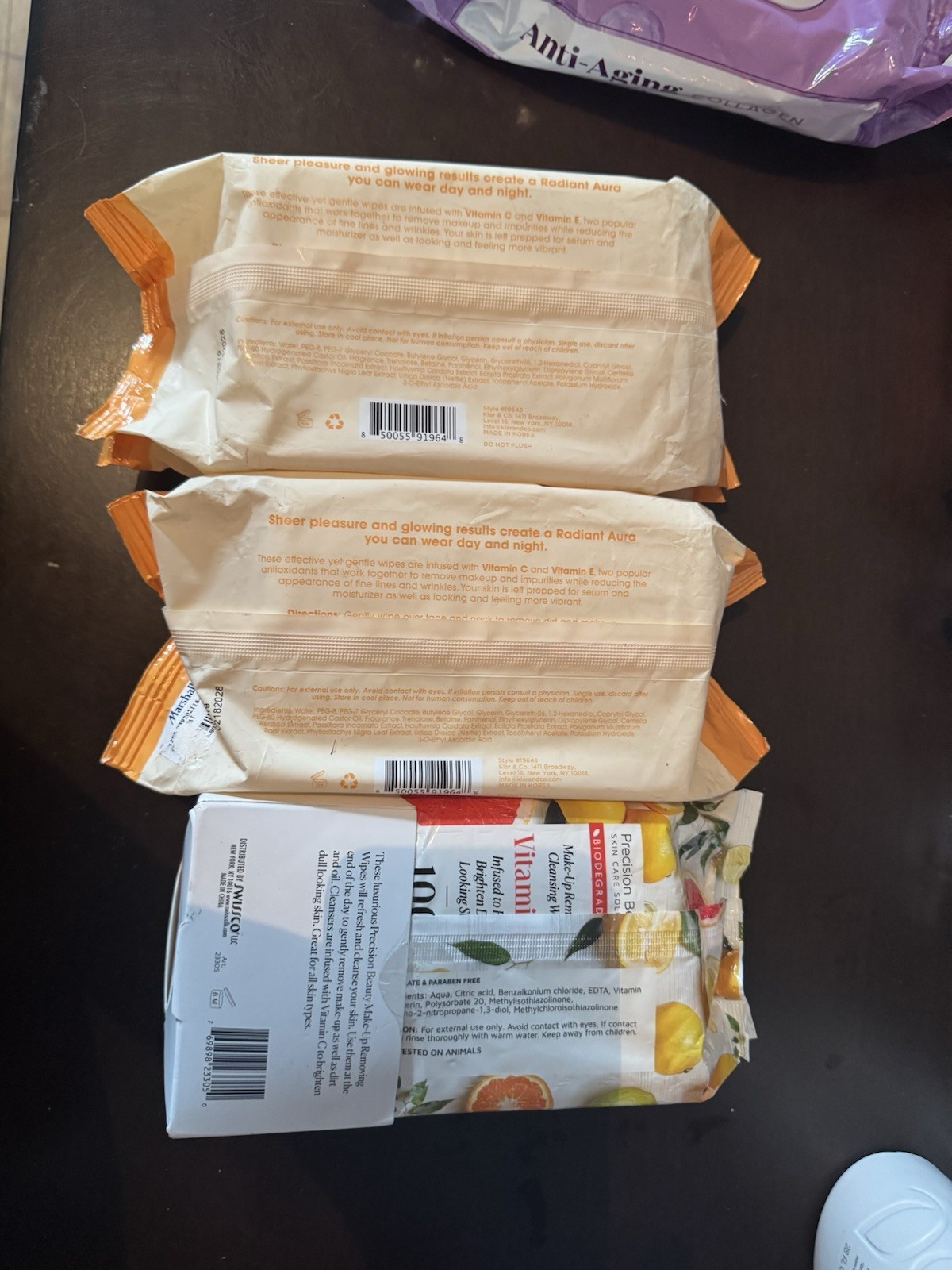 Vitamin C & E Facial Cleansing Wipes 3-Pack