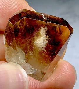 LARGE LUSTROUS IMPERIAL TOPAZ GEMY GLASSY CRYSTAL LUXURY BRINGS WEALTH 800$value