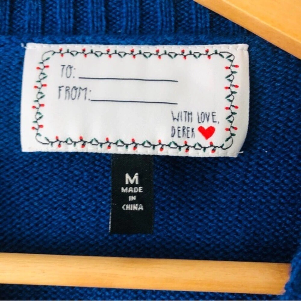 Derek Heart Sequin Penguin Winter Ugly Christmas Sweater Size Medium