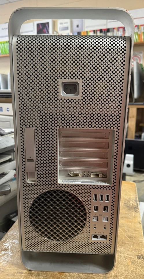 Apple Mac Pro March 2007 2.66GHz Quad-Core Intel Xeon (MA356LL/A) - Image 4 of 4