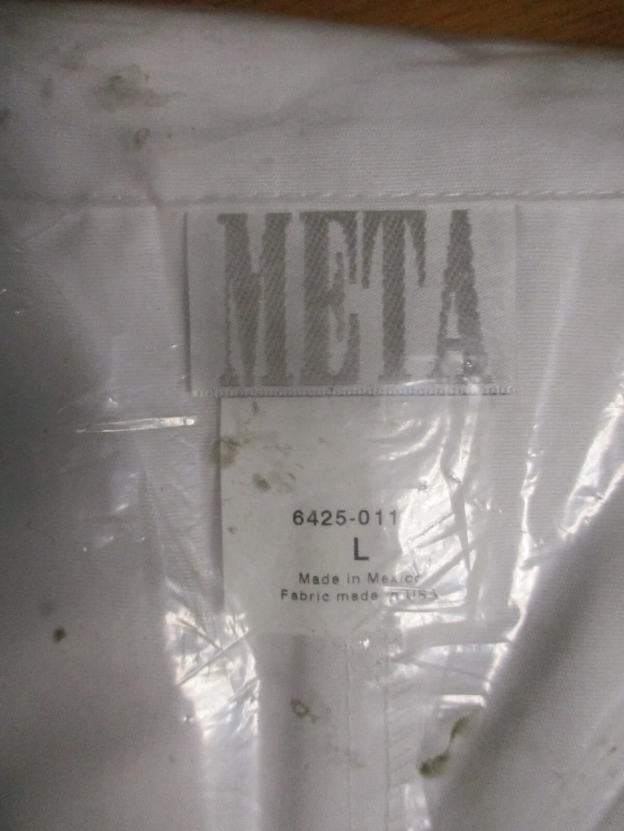 Meta White Lab Coat Size Large - Snap Front