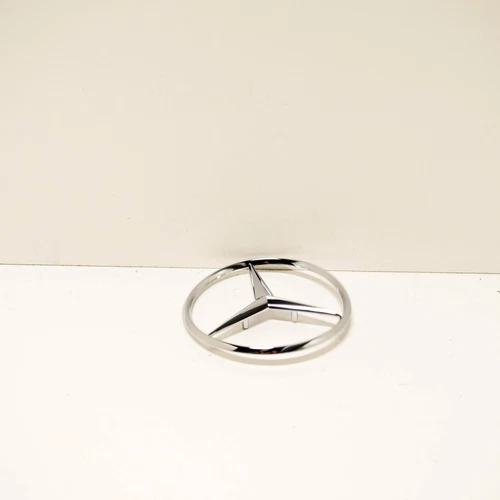 Mercedes-Benz W124 W202 Tailgate Emblem Star A2017580058 - Picture 6 of 8