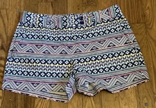 Vineyard Vines Women's Geometric Print Shorts Everyday Pockets size 4