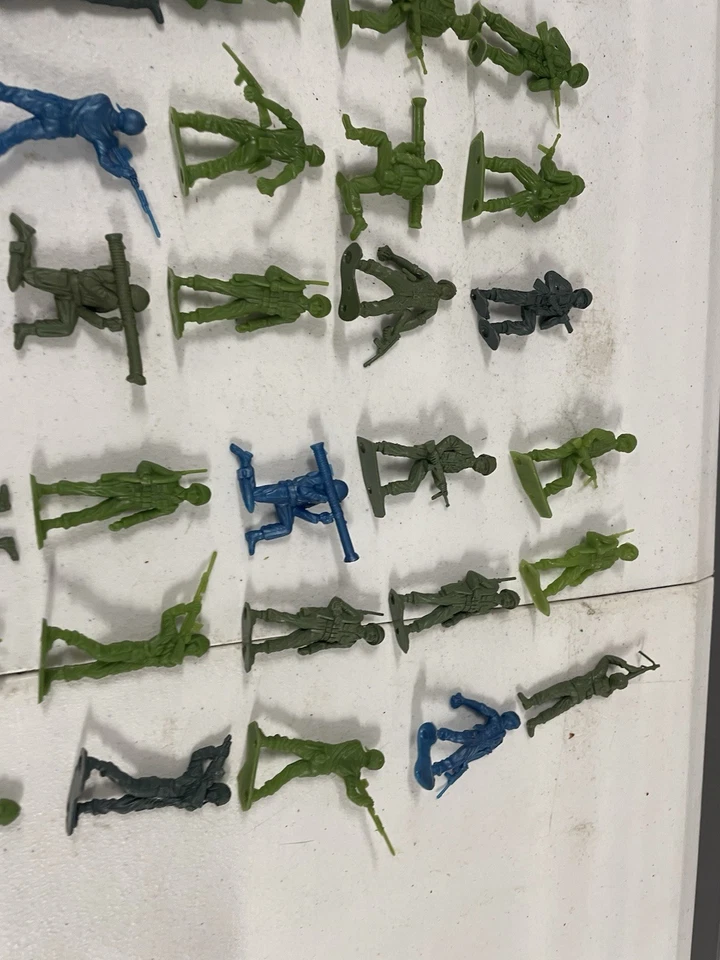 Gran Lote MPC Verde MPC Ejército Hombres Figuras 80+ Soldados Foto 4 de 4