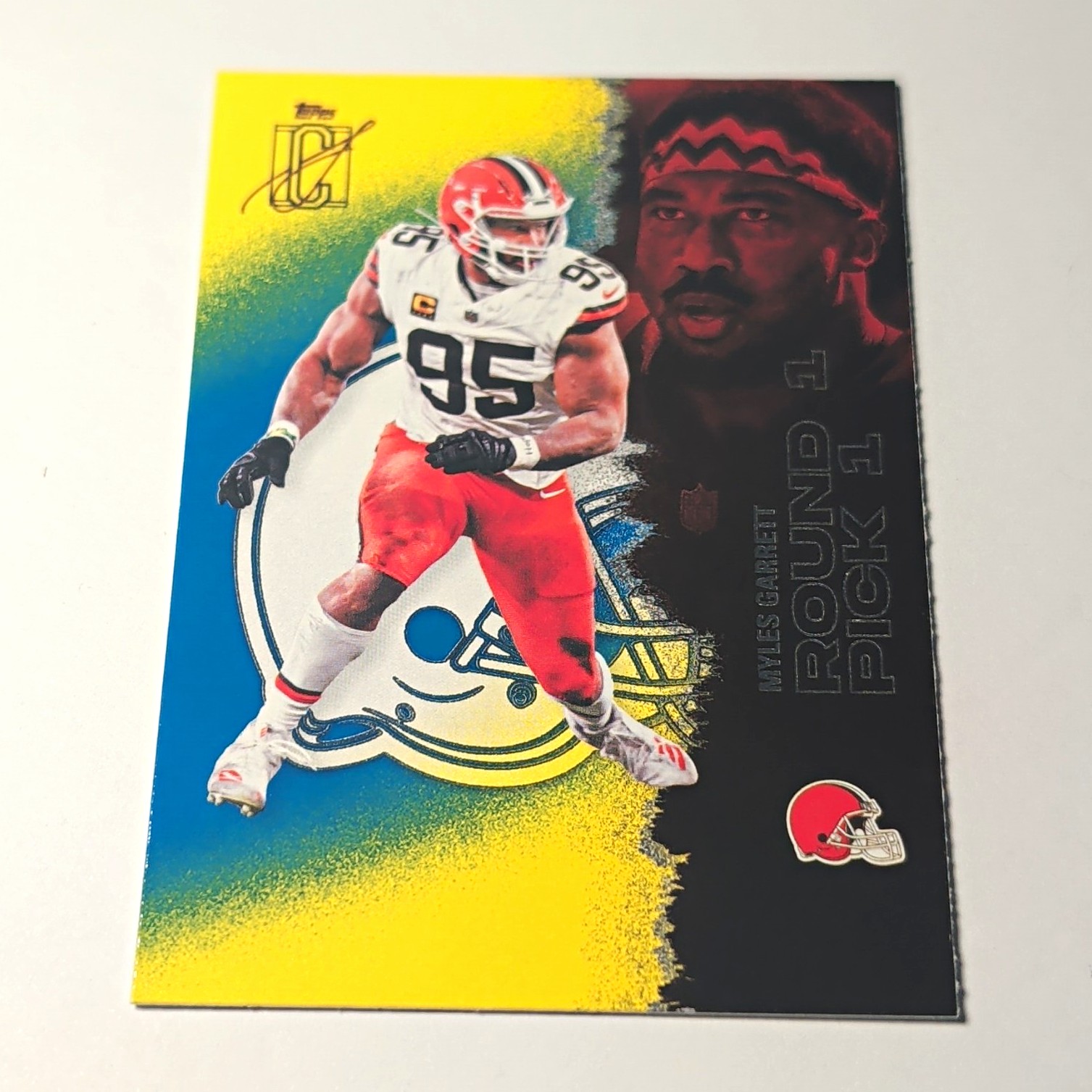 Topps 2025 Signature Class Myles Garrett Cleveland Browns #14 Blue & Yellow