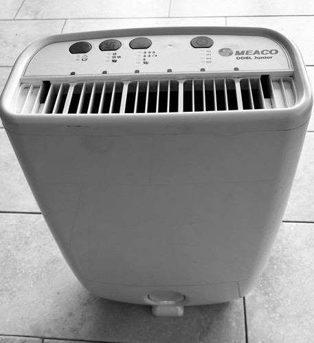 Meaco DD8L Junior 8L Desiccant Dehumidifier with Filter