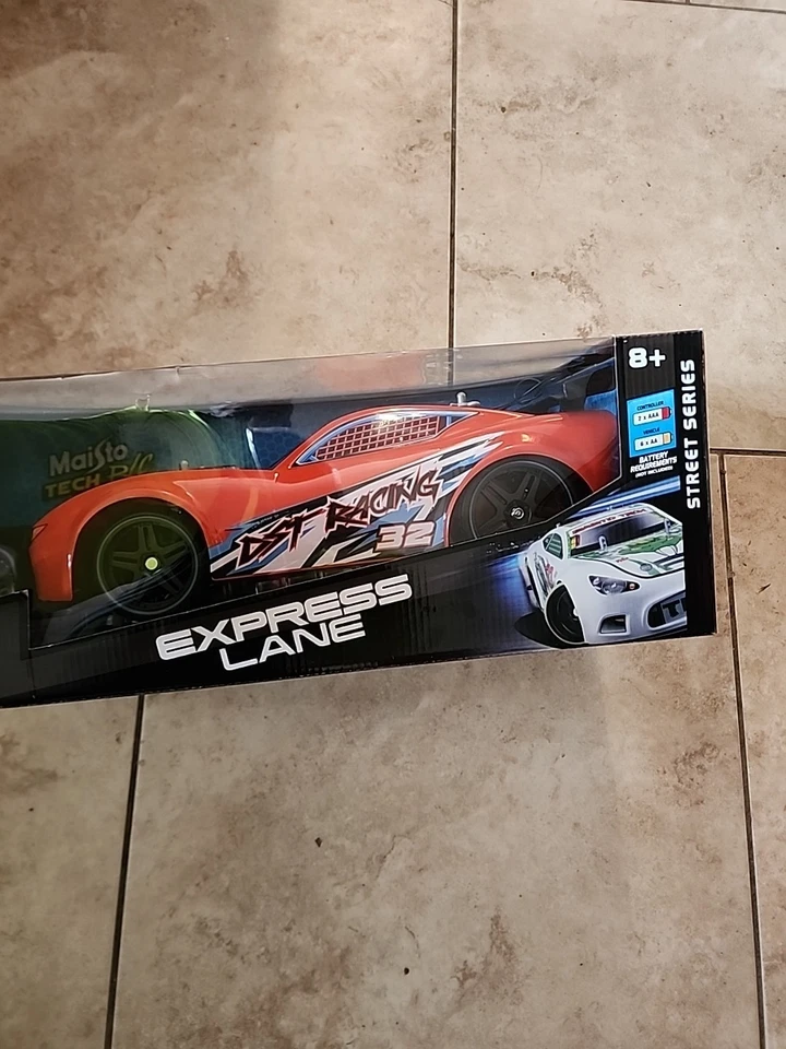 Maisto Tech R/C Electronics Express Lane Remote Control Car Nib - Image 4 of 4