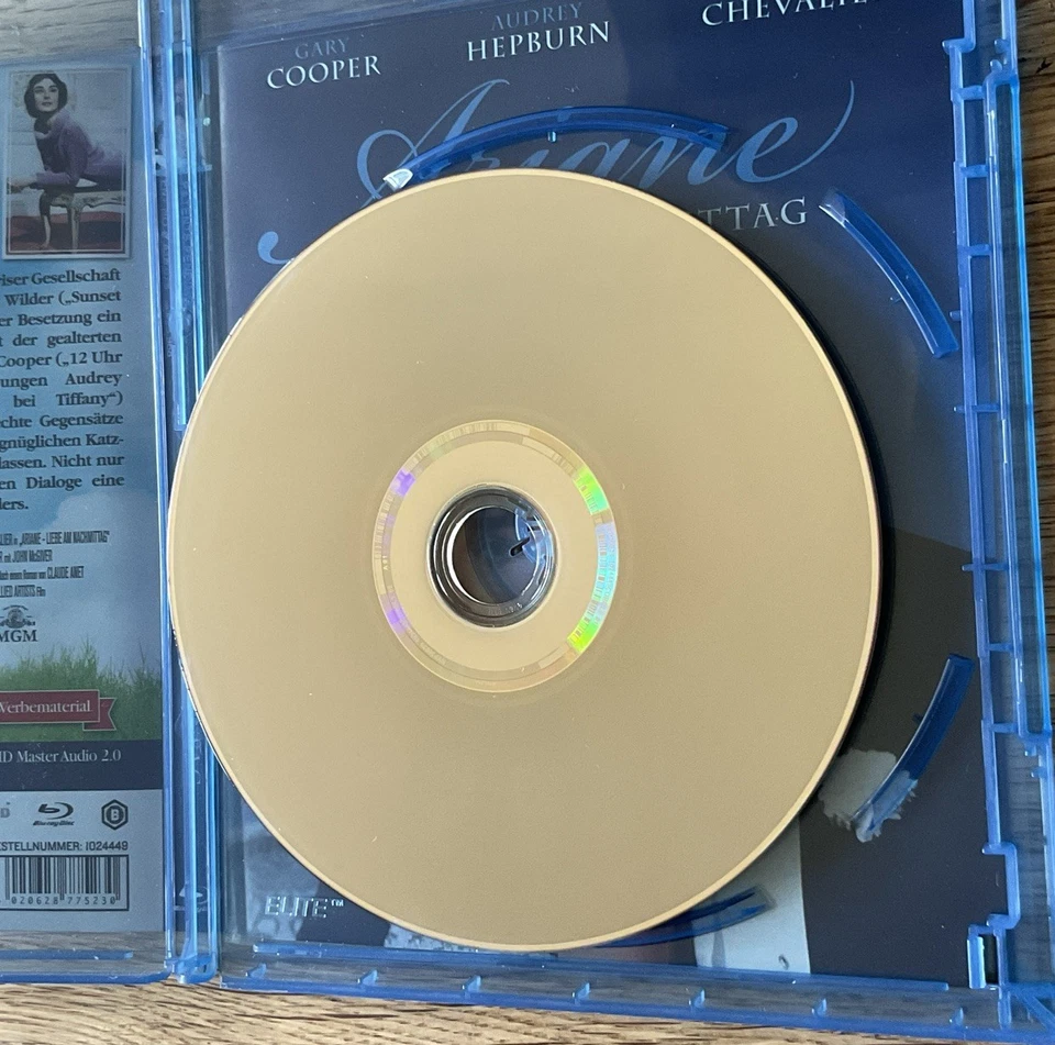 Love in the Afternoon (1957) [Blu-ray], DVD Blu-ray-Gary Coooer , Audrey Hepburn - Image 4 of 4