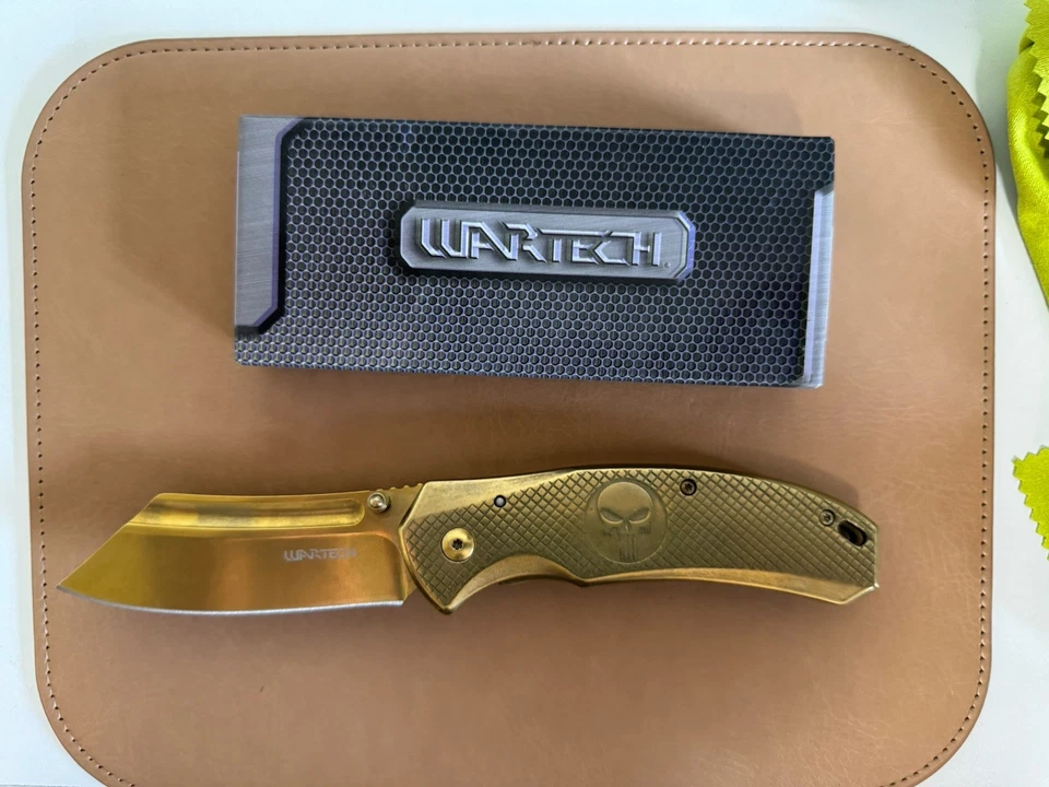 Faca dobrável Punisher pequena coleção, caixa de canto com impressão 3D - Imagem 3 de 4