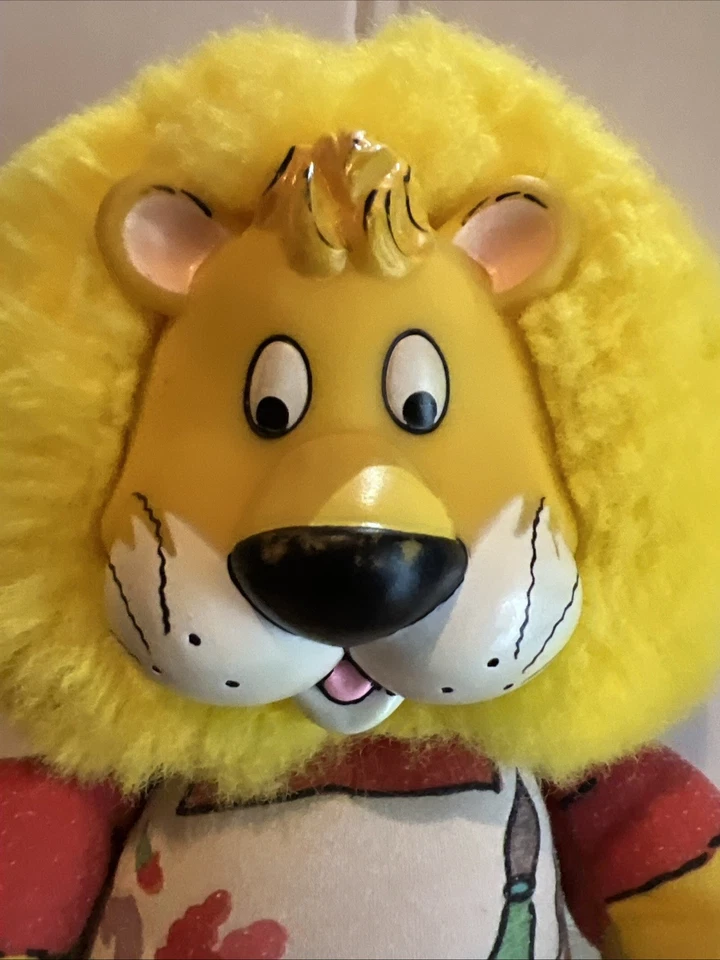 Vintage Zoobilee Zoo Van Go Lion Stuffed Puppet Plush 13” 1986 Hallmark - Image 2 of 4