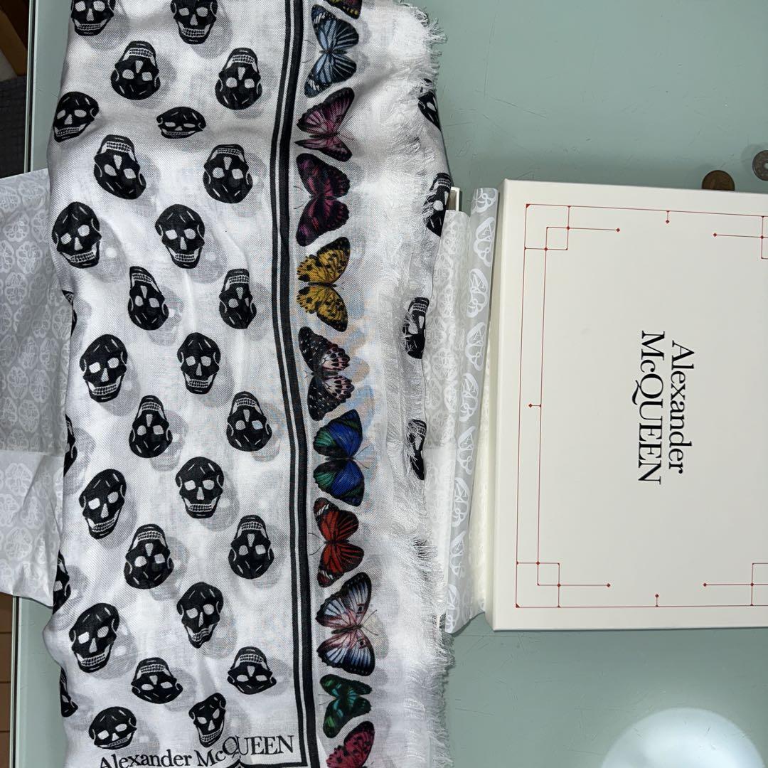 alexander mcqueen マフラー　専用 ALEXANDER McQUEEN muffler 100 per silk Nearly unused fashion