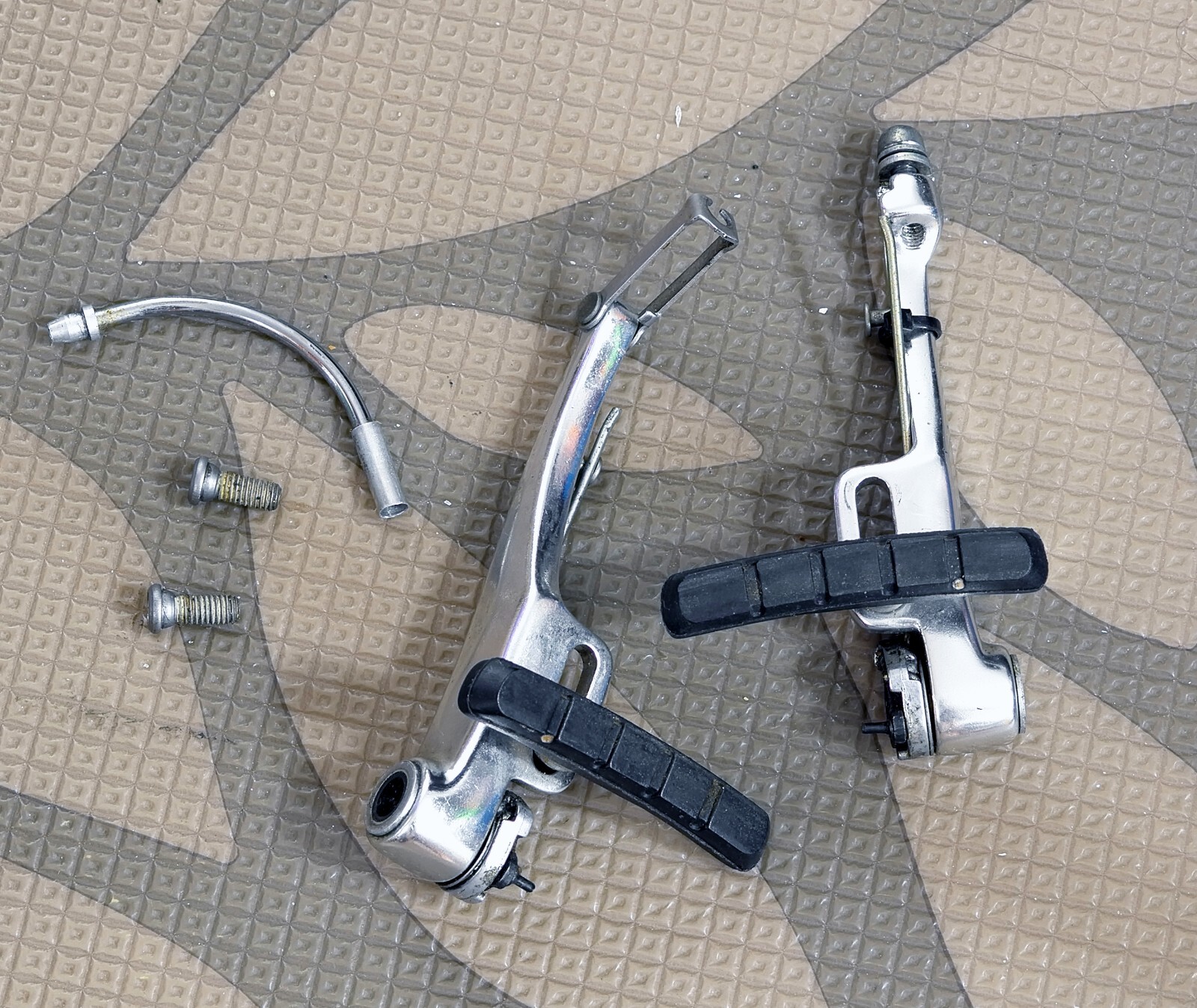 Preowned TEKTRO ? Front Vbrake V-Brake Silver