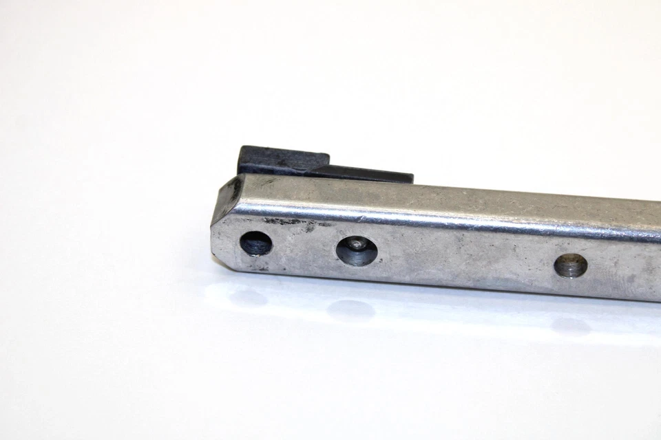 2005 Ski-doo Mxz 550f Oem Right Handle Support 518324397 Q3181 - Image 2 of 4