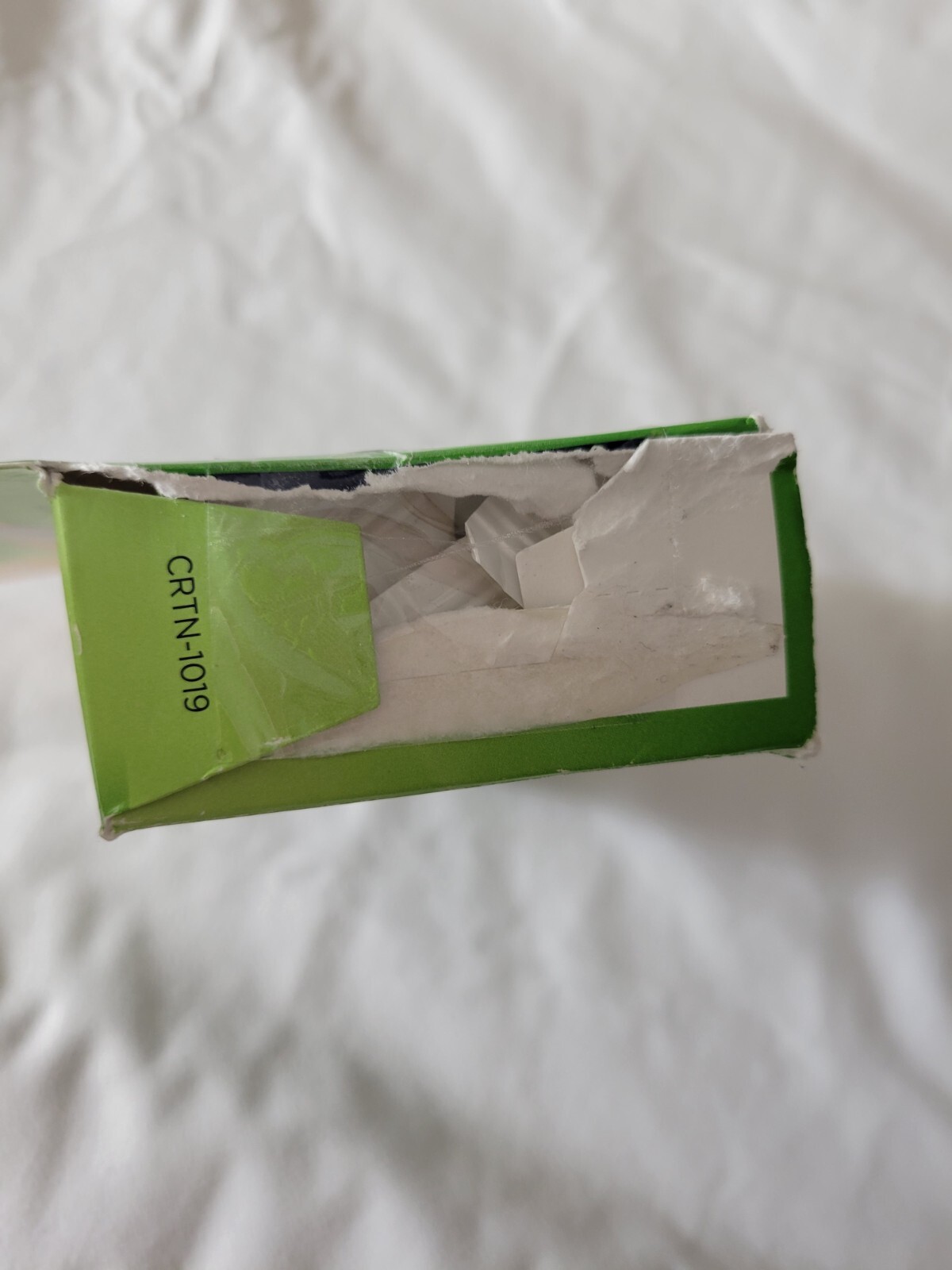 Monistat 3 Combination Pack 3 Ovule Inserts 2.5  EXP 05/2027 (Box torn on top)