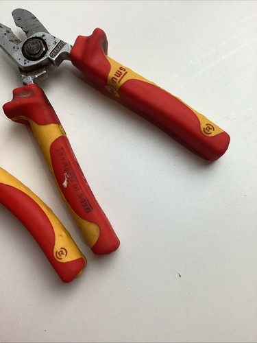 NWS Electric Heavy Duty Cable Cutters & Wire Strippers. 1000v Handles. - Picture 7 of 22