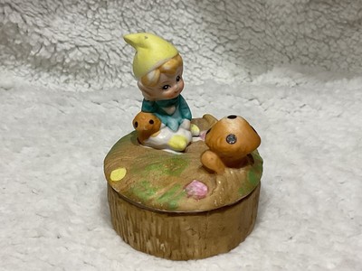 Vintage HOMCO Trinket Box Sitting Elf Gnome Pixie w/ Mushroom figurine 5404