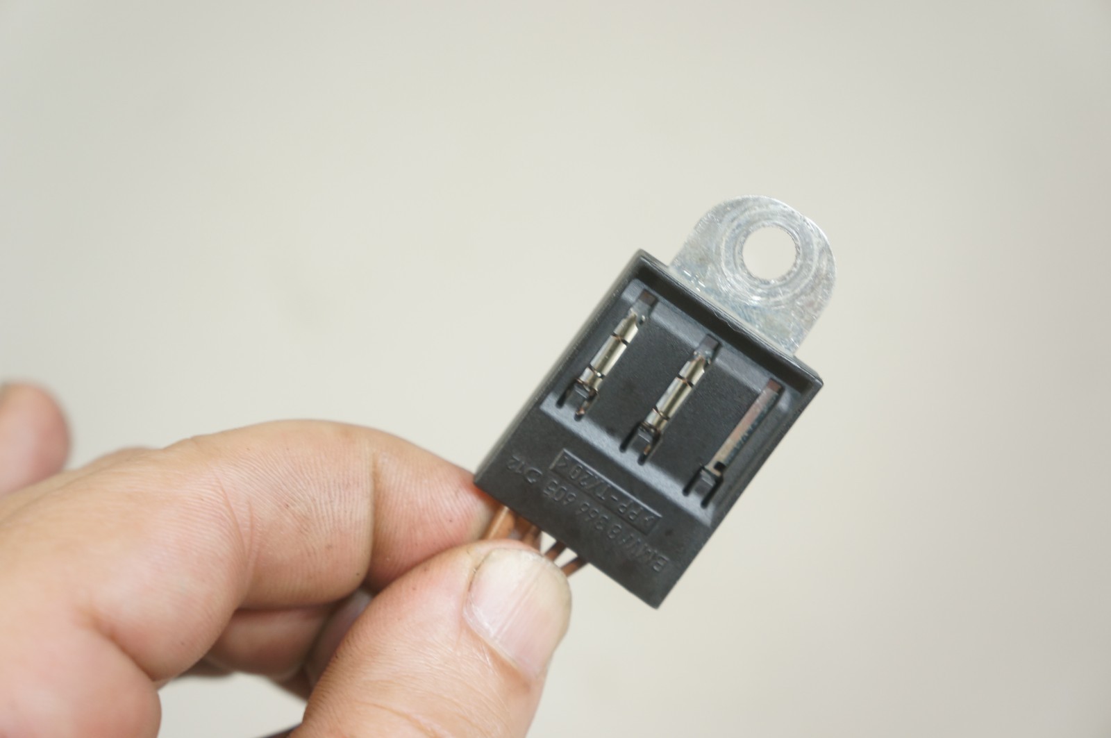 bmw 535i 528i 550i negative wire cable terminal clamp loom ground connector cut