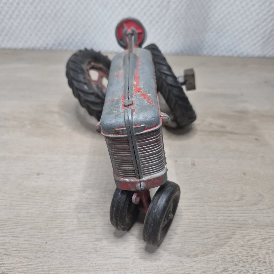 Vintage Hubley Kiddie Toy No. 490 Metal Toy Farm Tractor PARTS  - Image 3 of 4