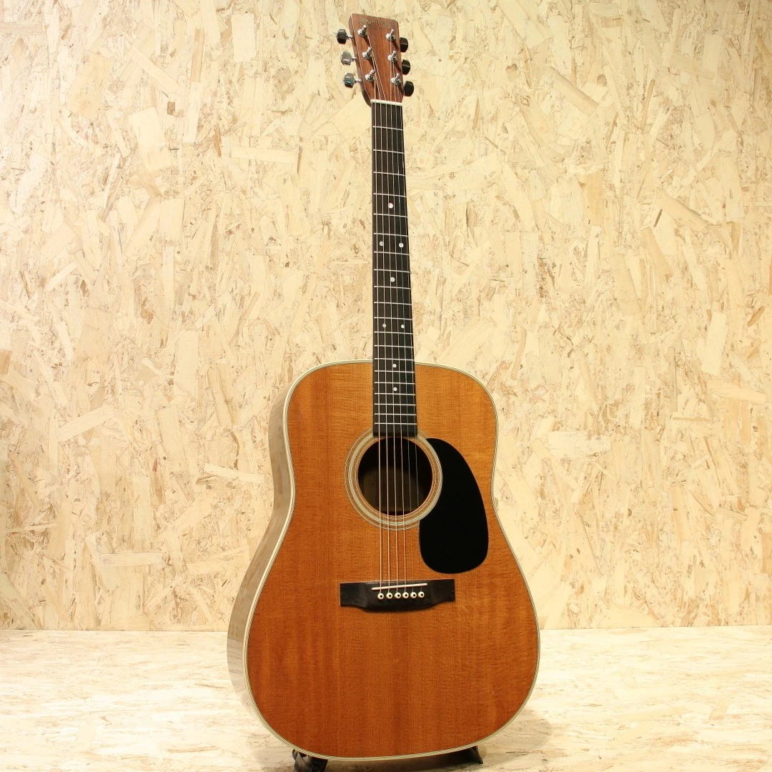 Martin Akustikgitarre D-28 1992 Top Zustand Sichere Lieferung aus Japan