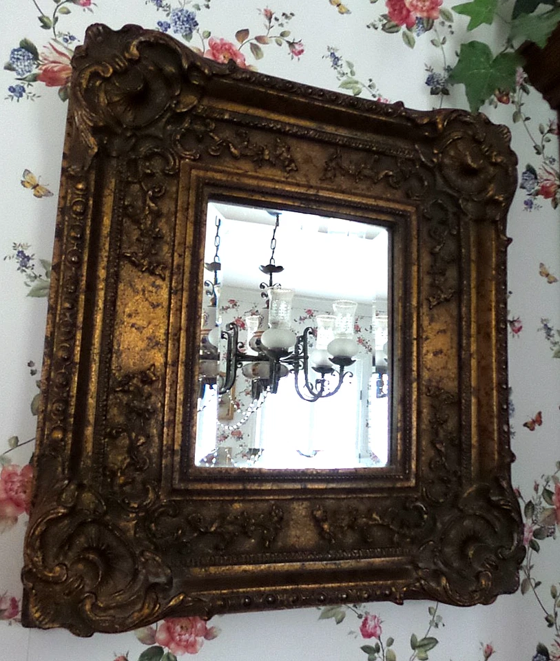 Espejo biselado antiguo barroco estilo rococó dorado madera dorada y yeso ornamentado profundo Foto 3 de 4