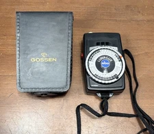 Gossen Luna Lux SBC Light Meter with Leather Case