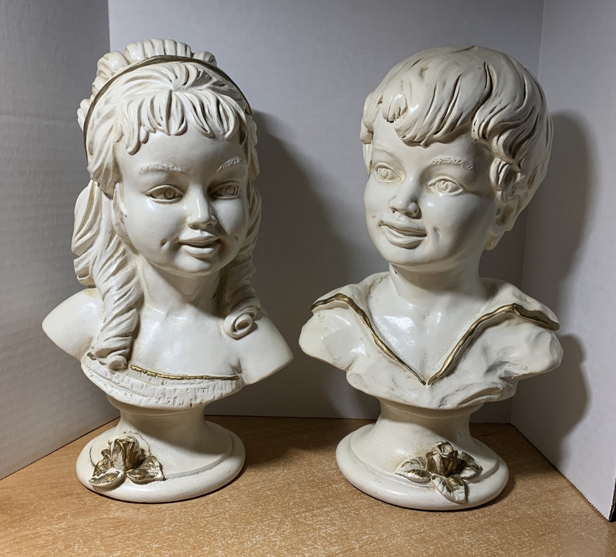 2 Vintage Universal Statuary Corp Chicago 22 S745B, S745G