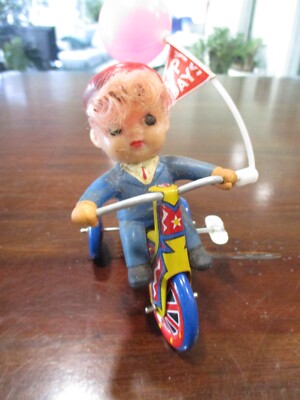 Happy Day's Tin Wind Up Tricycle Bike & bell MTU Korean Toy  litho rabbit duck