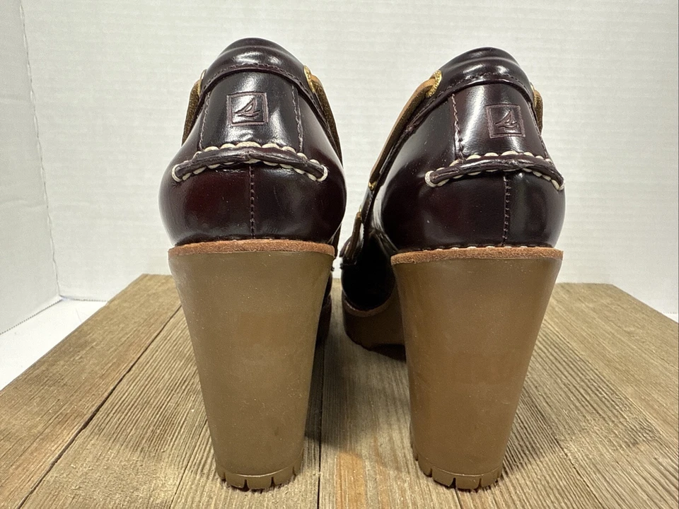 Tacones bloque de goma Sperry Top-Sider para mujer talla 6,5 charol borgoña Foto 4 de 4