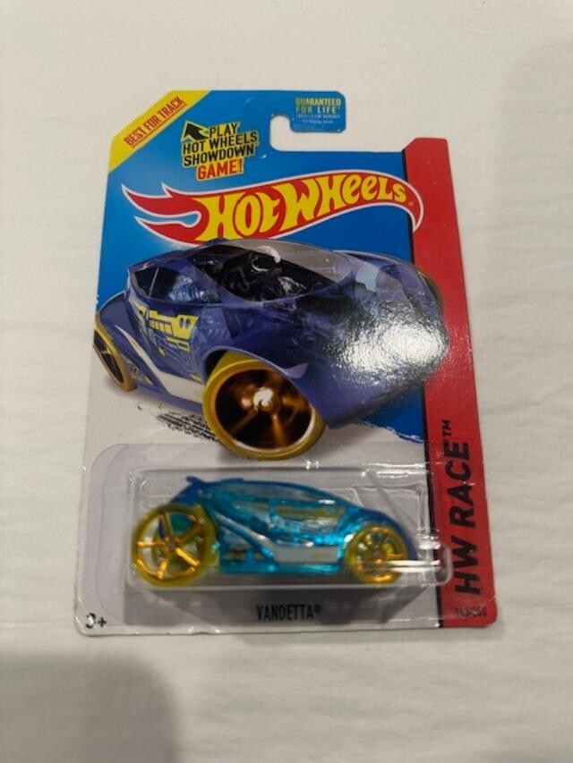 2015 Hot Wheels HW Race Vandetta #143 Blue