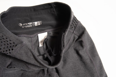 Leggings MPG Culture Capri – Gris, Taille XS, Design Découpé Au Laser, Running