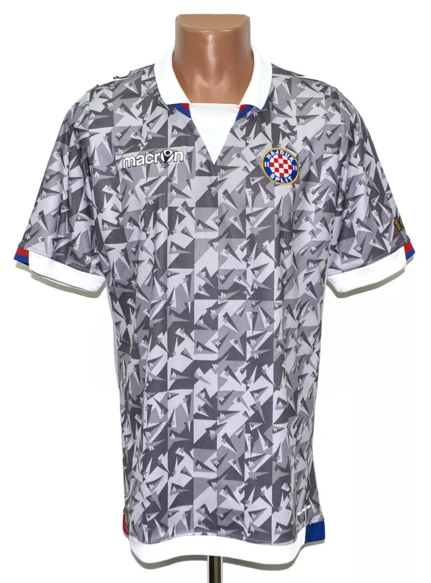 HNK Hajduk Split (Croatia) - 2015/2016 Macron Third Shirt