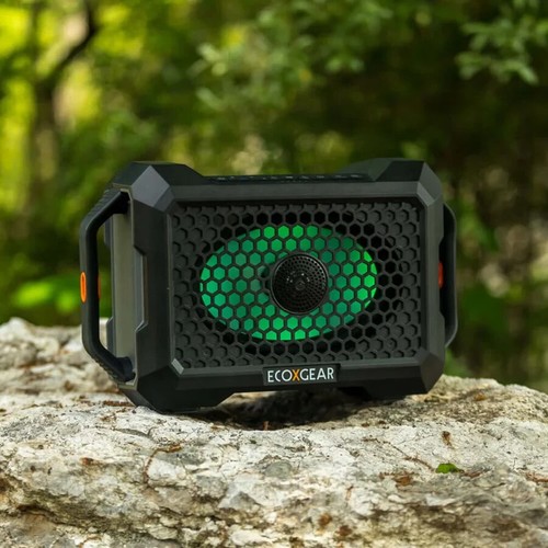 EcoXgear Defender Portable Speaker - Black Oak GDI-EXDFNR01 - Picture 2 of 10