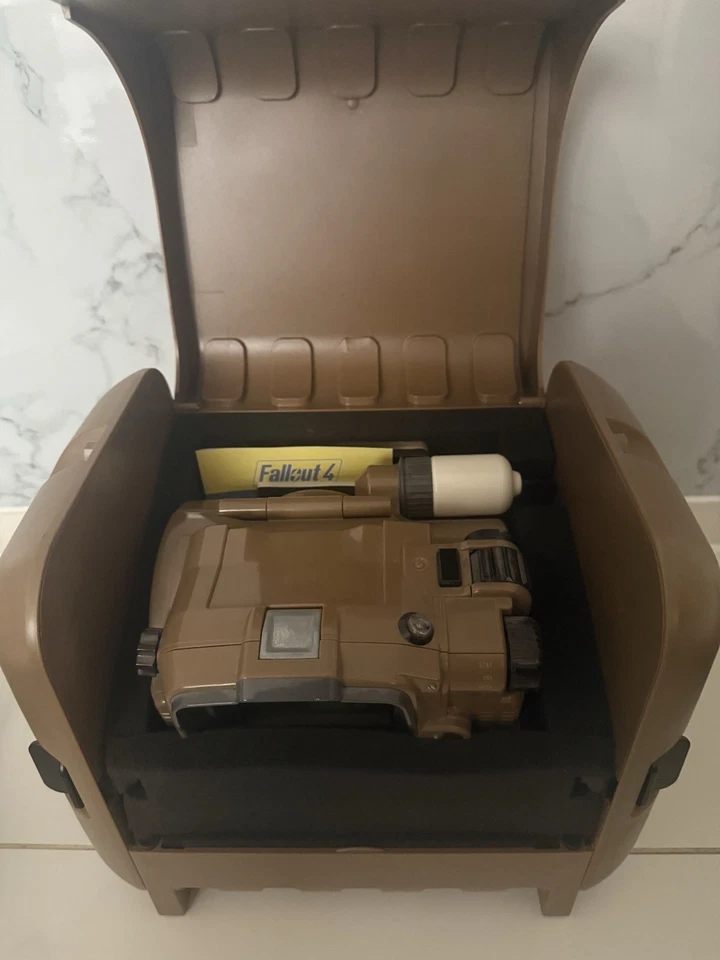 Pip Boy Fallout 4 Collectors Edition PC Vollständig - Bild 2 von 4