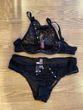 Adore Me Women's Lace Lingerie Set Top 34 A , Bottoms Medium NWT