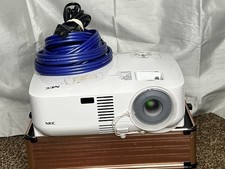 NEC Professional Projector Model VT700 HDMI 3LCD 3,000 ANSI Lumens 98 Lamp Life