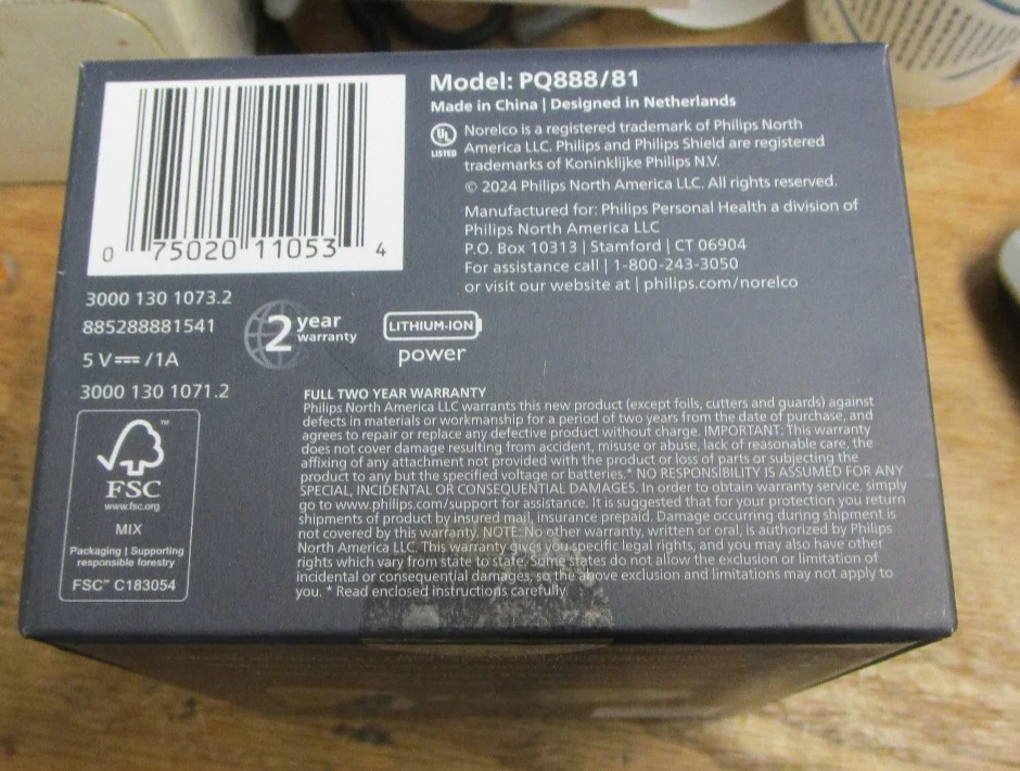 Afeitadora de viaje compacta Philips Norelco Foto 3 de 4