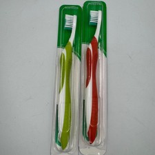 Sunstar GUM Toothbrush Unisex OS Red Green Tech Classic 491 Compact Soft 2pk NEW